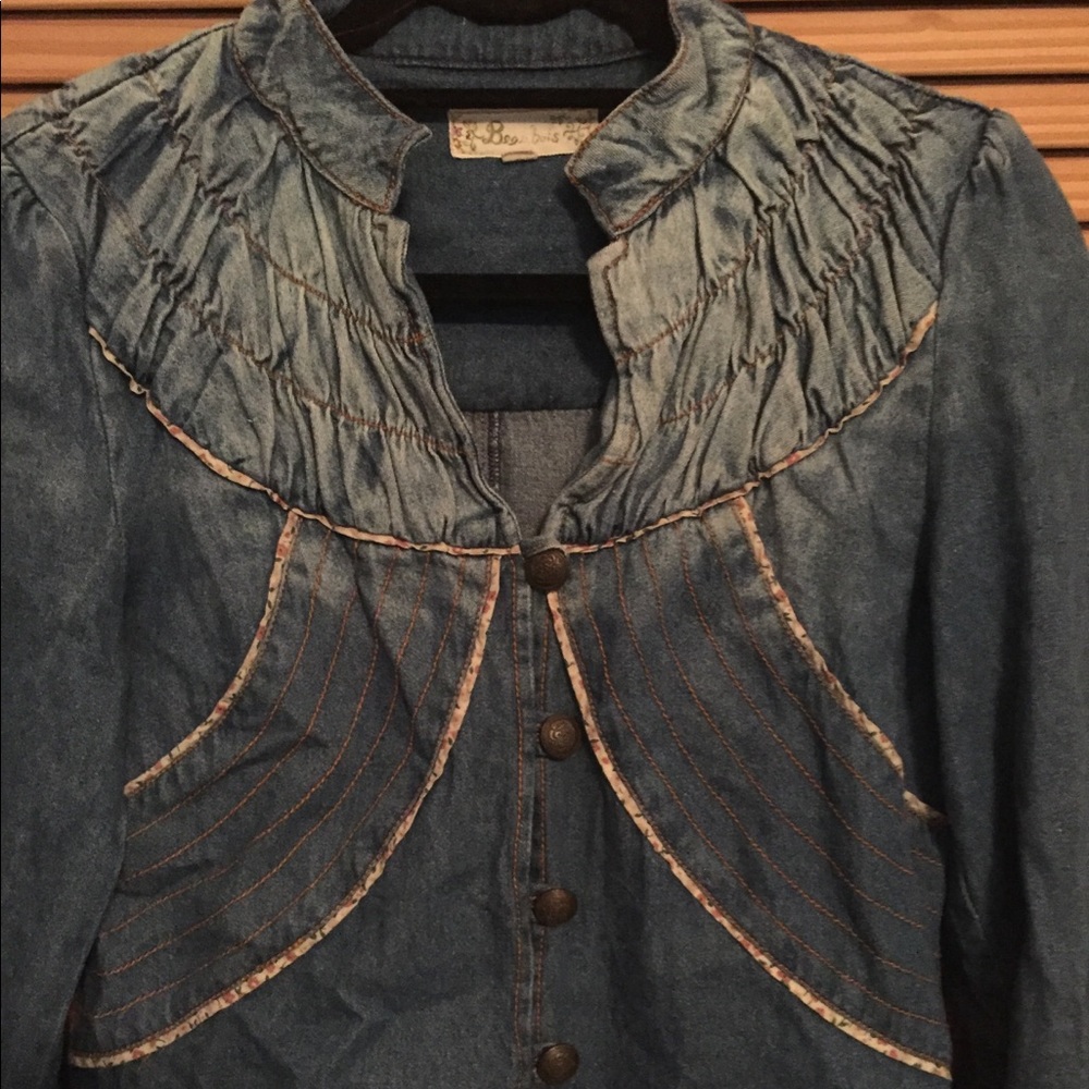 Jean jacket - Picture 2 of 4